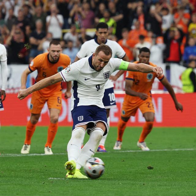 九游体育凯恩在中国队比赛中表现优异，大比分获胜引发热议！